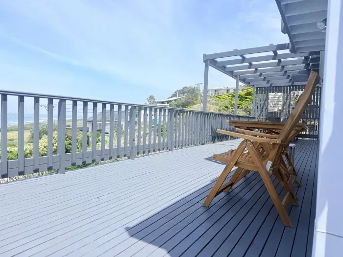 The clifftop deck — morning coffee, afternoon sun, and 180° views across the Marengo Reef and Southern Ocean. This is where you’ll spend most of your time.