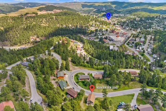 Just minutes away from Downtown Lead.