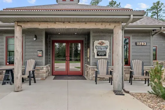 Guests have access to the Powder House Pass clubhouse—just minutes away and perfect for gathering, relaxing, or finding local info at the welcome center.