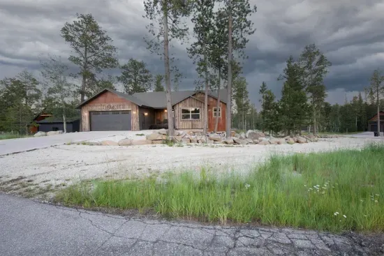 Big skies and bold views—this cabin sits beneath stunning South Dakota skies, offering a peaceful setting that shifts beautifully from sunrise to storm.