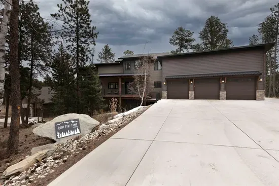 You’ve arrived. Pull into the driveway, unload the crew, and step into your Black Hills basecamp—where the forest, the trails, and a few unforgettable days are waiting.