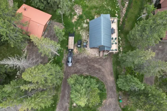 This view shows the large parking available. The pickup is a 3/4 ton crew cab Dodge and the gooseneck is 26' long.