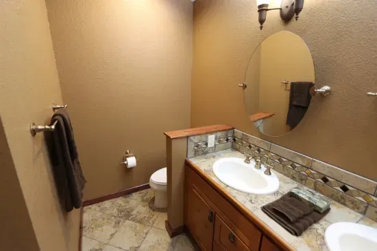 Primary King Ensuite Bathroom.