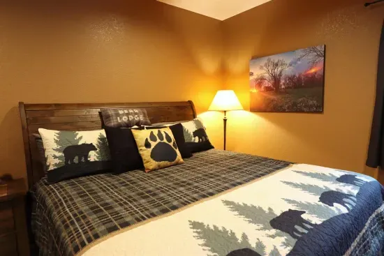 You'll wake up ready for your next adventure after a restful night in this luxurious king bed.