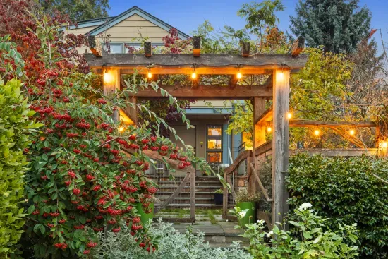 Welcome to this Secret Garden Getaway