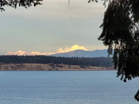 Outstanding Mountain view of the Cascades from the Deck of Bells Beach Lookout