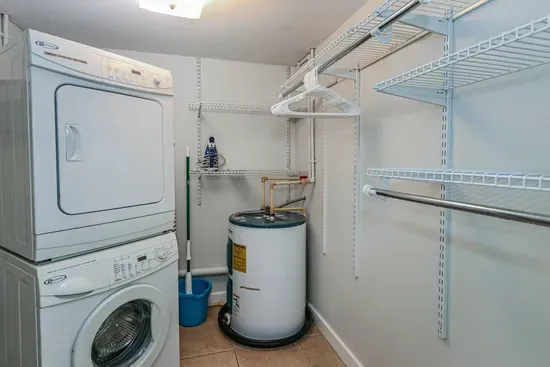 Urban Oasis near Hyde Park, Walkable to Downtown - image 24 of 28