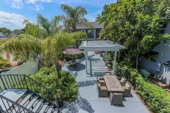 Urban Oasis near Hyde Park, Walkable to Downtown - image 7 of 28