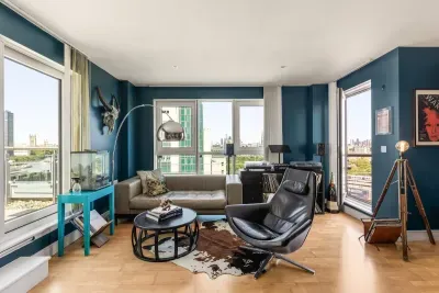 River Thames Penthouse + Private Rooftop Terrace