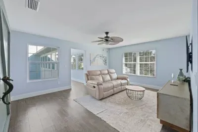 2nd living room
