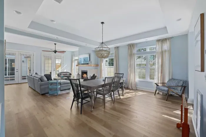 Living room and dining Main house
