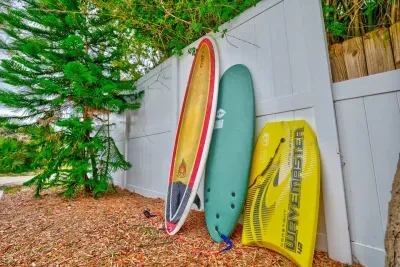Crescent Retreat, Sleeps 12, Beautiful water views - image 21 of 45