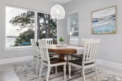 Crescent Retreat, Sleeps 12, Beautiful water views - image 32 of 45