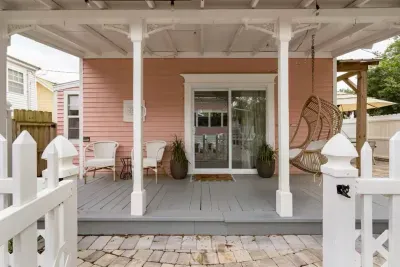 “Little Pink House”- in the heart of uptown - image 17 of 29