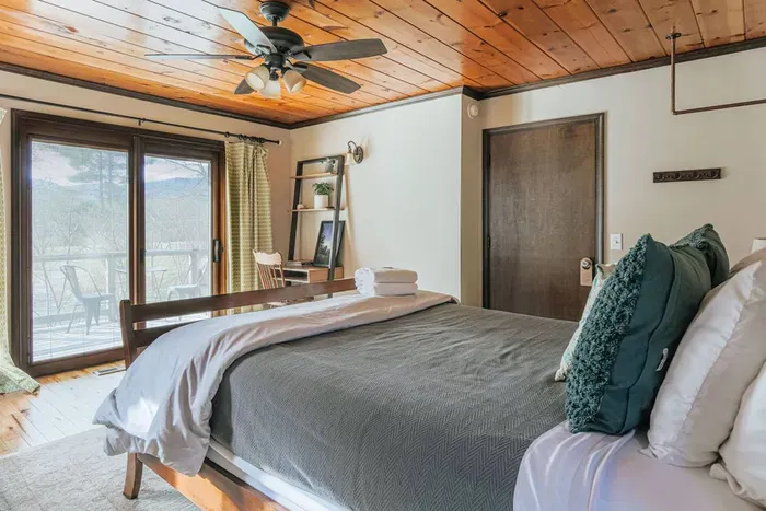Rockwell Ridge | Lodge for Your Blue Ridge Getaway - image 46 of 174