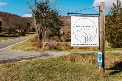 Rockwell Ridge: A peaceful mountain retreat surrounded by beautiful wooded scenery and nature.