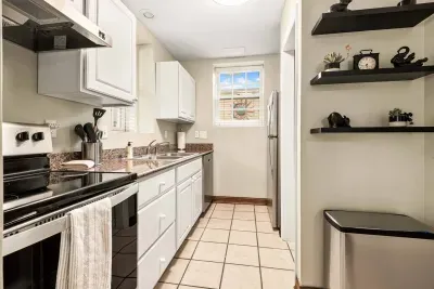 Fully equipped kitchen for meals!