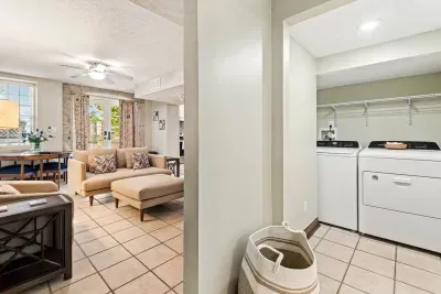 The Carriage House - image 16 of 42
