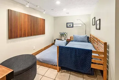 Twin trundle bed in the side room