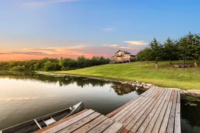 Cabin on Four-Acre Pond