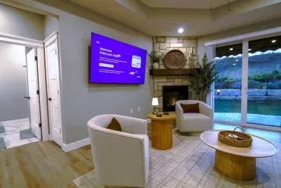NEW Colbert Hills Retreat w/King Beds - image 12 of 28