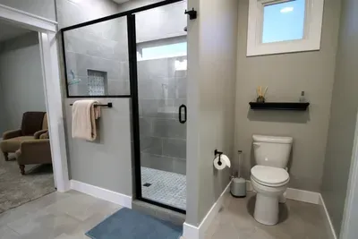 NEW Colbert Hills Retreat w/King Beds - image 22 of 28