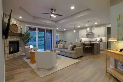 NEW Colbert Hills Retreat w/King Beds - image 3 of 28