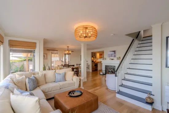 25 Newport Avenue
