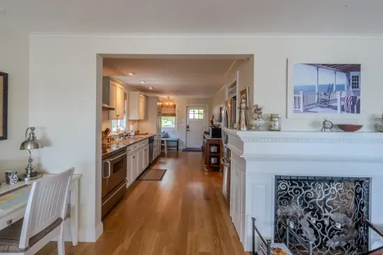 25 Newport Avenue