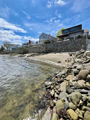 Your private beach. During hight tide, this is all completely underwater.