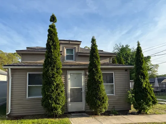 170 Pinehurst Avenue