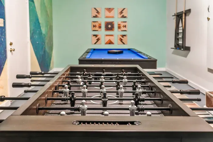 Foosball face-off, anyone? Whether it’s kids vs. grown-ups or sibling rivalry at its finest, this game room is built for unforgettable matchups and nonstop fun.
