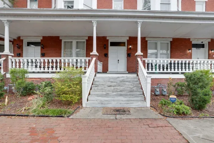 Front of the building 416