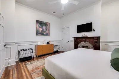 King Bed Upstairs