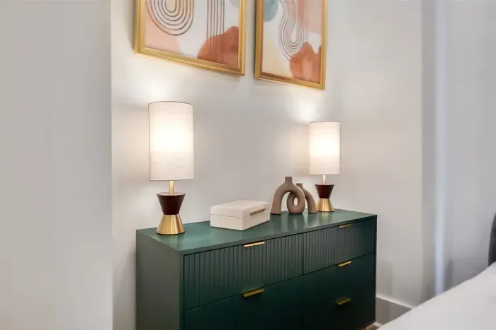 Queen Bed Downstairs