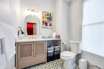 Full Bathroom upstairs -1