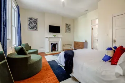 Queen Bedroom
