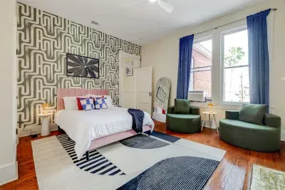 Queen bedroom