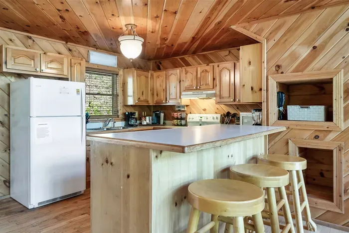 Your kitchen corner for good food and comfy moment.