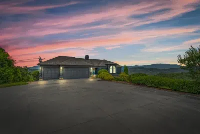 Dusk over the drive — late arrivals get the best sky