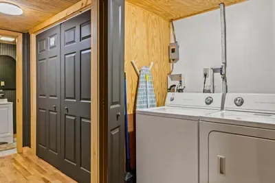 In-unit washer and dryer means you pack light and stay longer — fresh towels and clean trail clothes without leaving the cabin. The quiet luxury of never hunting for a laundromat.