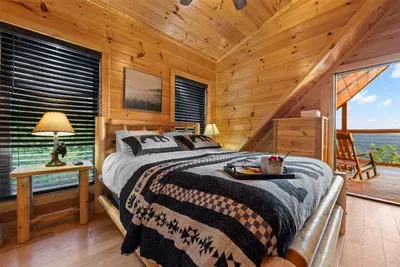 Morning magic: breakfast in bed, comfort on repeat.