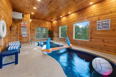 Make a splash and unwind—your private pool escape awaits!
