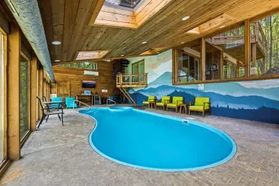 Your own private indoor pool — swim year-round surrounded by mountain vibes 🌄💦.