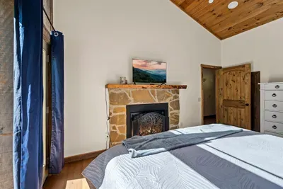 Bedroom 3 includes queen bed and TV with Firestick--bring your own passwords!