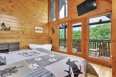 Oversized windows let in natural light 🌞