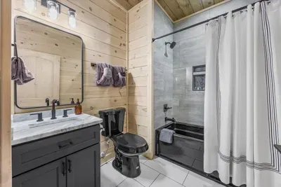 Freshly updated space with luxury touches, perfect for guests’ comfort and convenience.