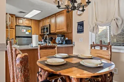 Dining area off of the kitchen.