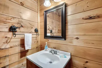 ✨ Fresh, clean, and ready for your stay.