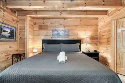🛏️ Sleep soundly in Smoky Mountain comfort.